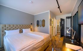 Nikii City Hotel