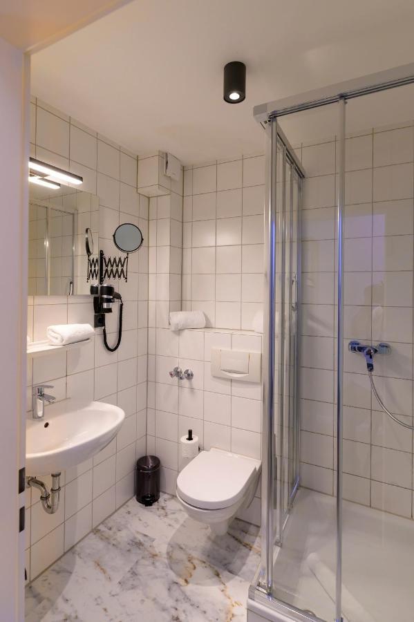 Nikii City Hotel Leverkusen Extérieur photo