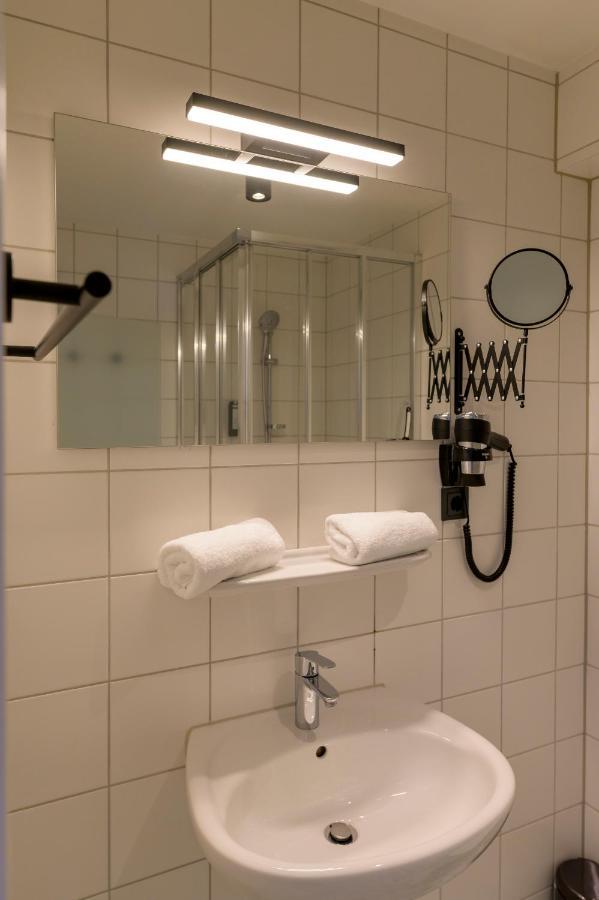 Nikii City Hotel Leverkusen Extérieur photo